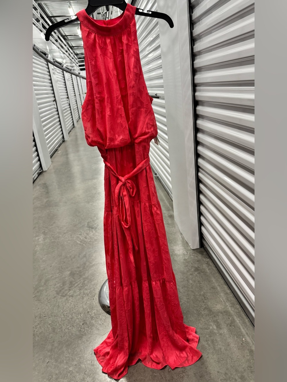 julia jordan red sleeveless tie-front maxi dress